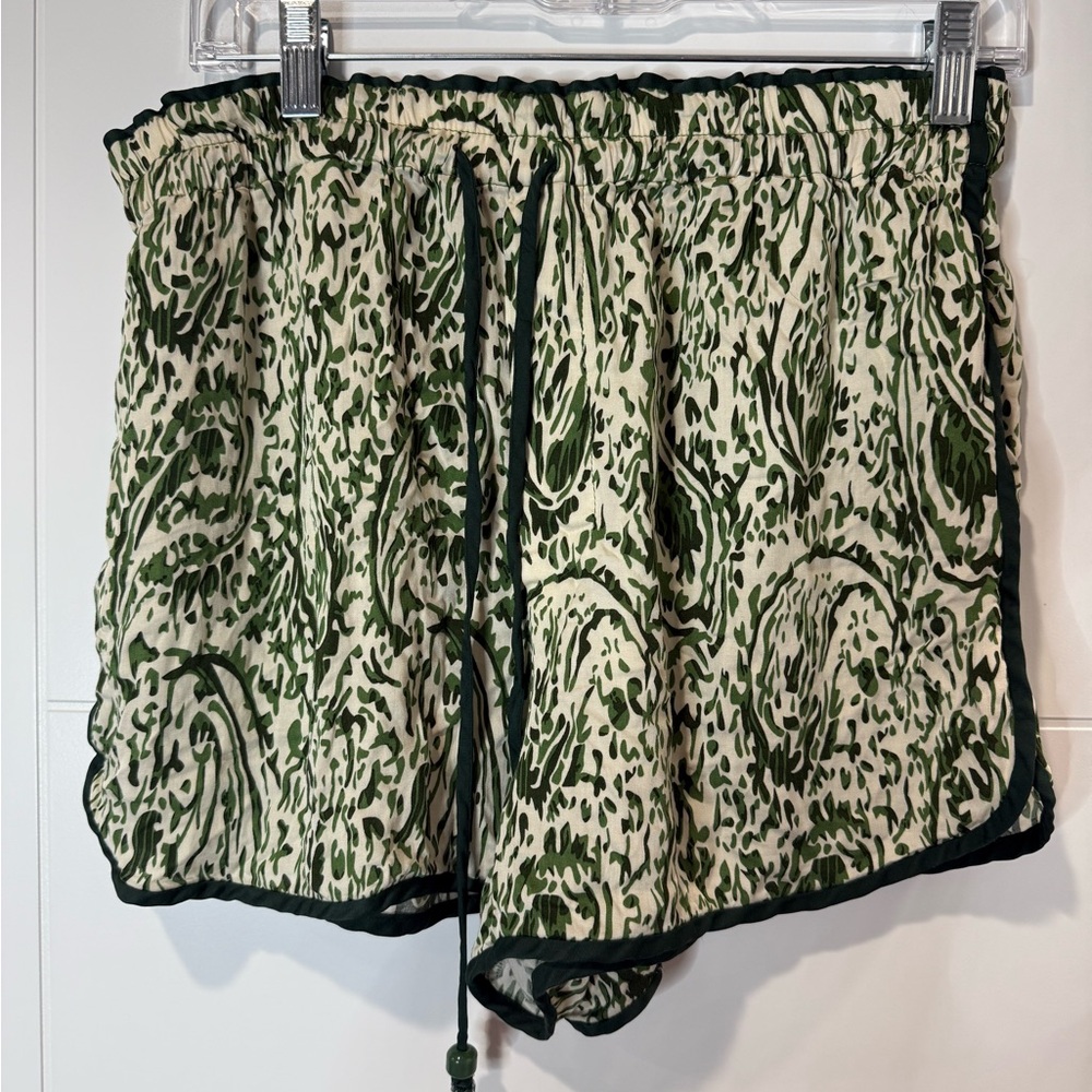 Zara Satin Effect Patterned Shorts